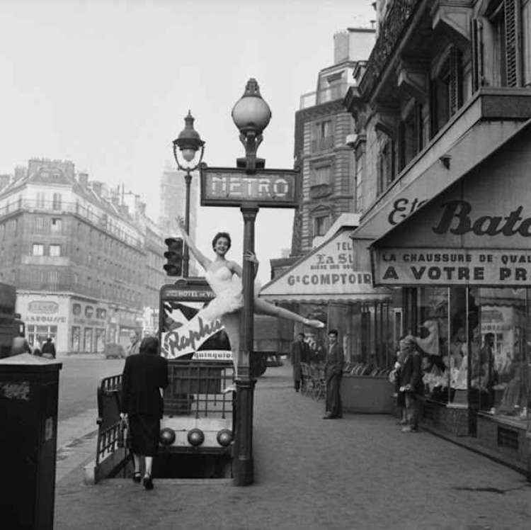 21 fotografias impressionantes em preto e branco que capturam cenas de rua de Paris nas décadas de 1950 e 1960